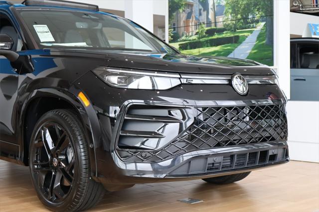 new 2025 Volkswagen Tiguan car, priced at $39,081