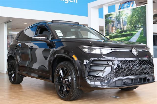 new 2025 Volkswagen Tiguan car, priced at $39,081