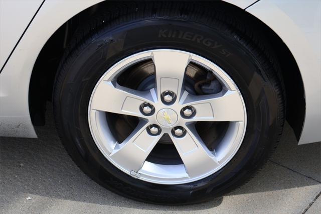 used 2014 Chevrolet Malibu car, priced at $5,999