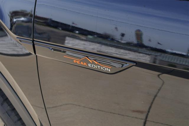 new 2025 Volkswagen Atlas car, priced at $47,151
