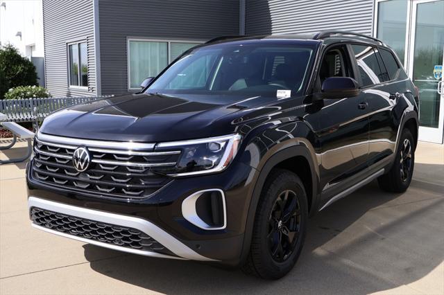 new 2025 Volkswagen Atlas car, priced at $47,151
