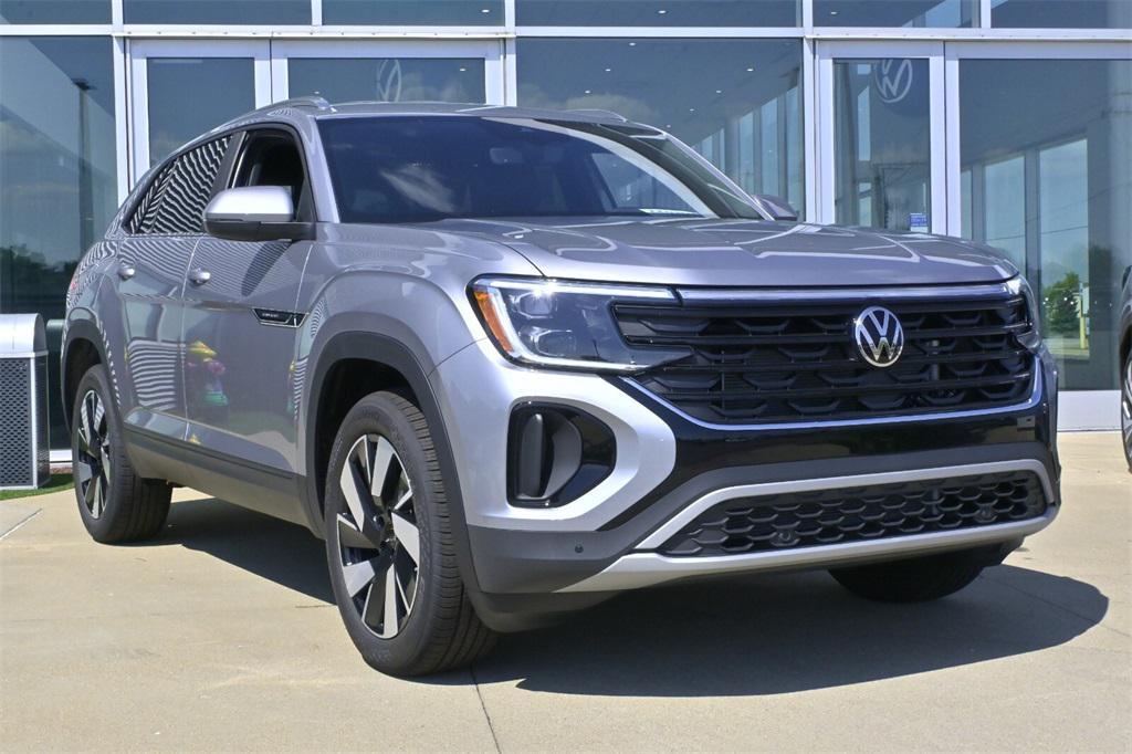 new 2026 Volkswagen Atlas Cross Sport car, priced at $44,301
