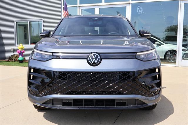 new 2025 Volkswagen Tiguan car, priced at $37,016