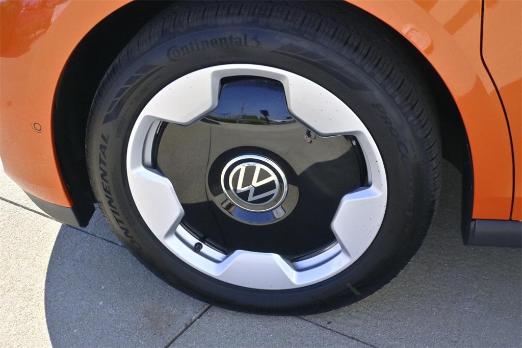 new 2025 Volkswagen ID. Buzz car, priced at $67,940