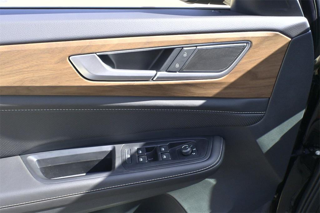 new 2026 Volkswagen Atlas car, priced at $42,311