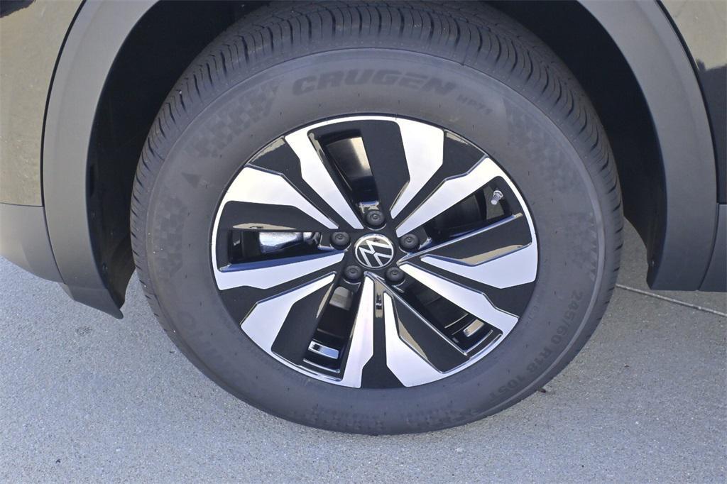 new 2026 Volkswagen Atlas car, priced at $42,311