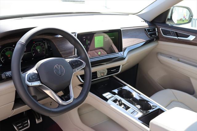 new 2025 Volkswagen Atlas car, priced at $53,324