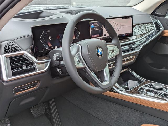 new 2025 BMW X7 car