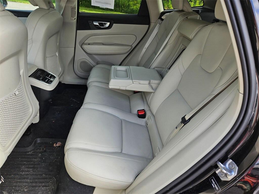 used 2021 Volvo XC60 car, priced at $29,580