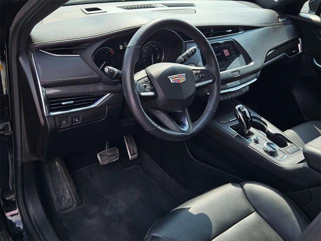 used 2022 Cadillac XT4 car, priced at $27,784