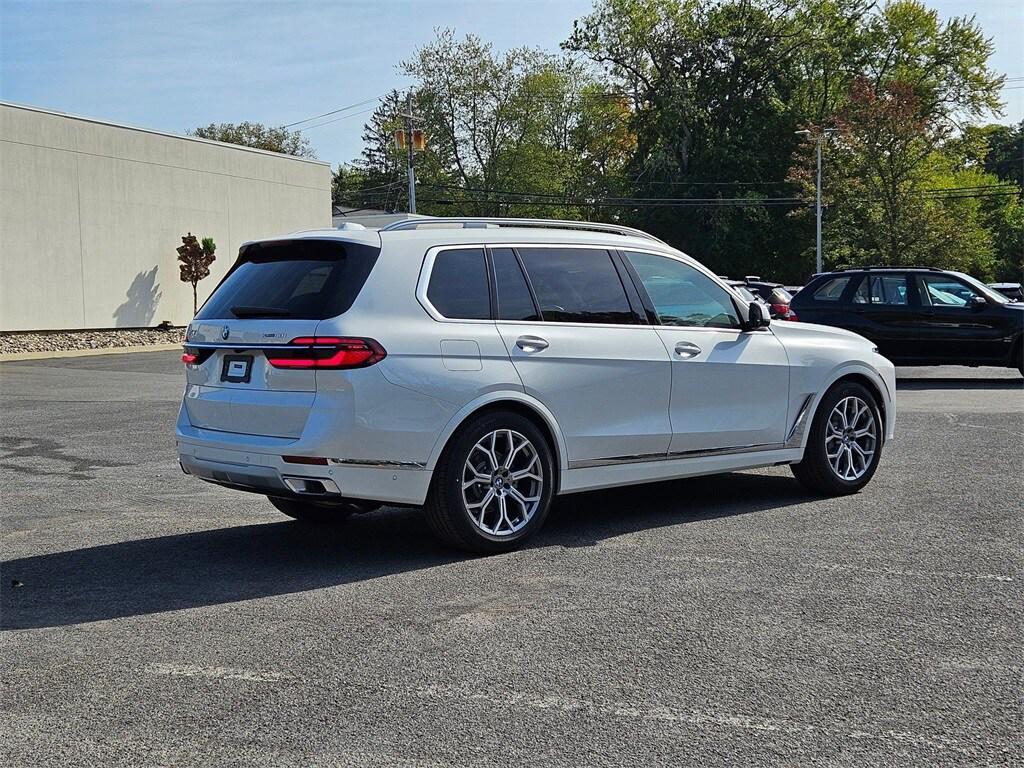 new 2026 BMW X7 car, priced at $95,265