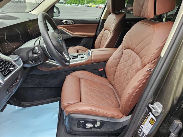 used 2025 BMW X7 car, priced at $80,077