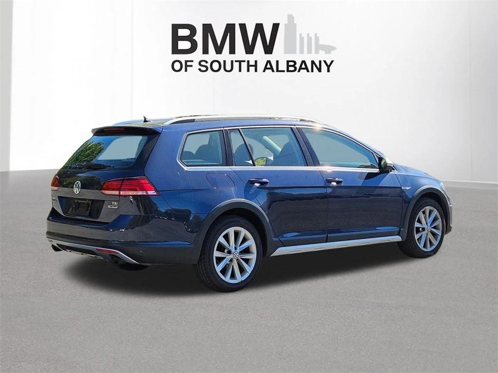 used 2018 Volkswagen Golf Alltrack car, priced at $17,000