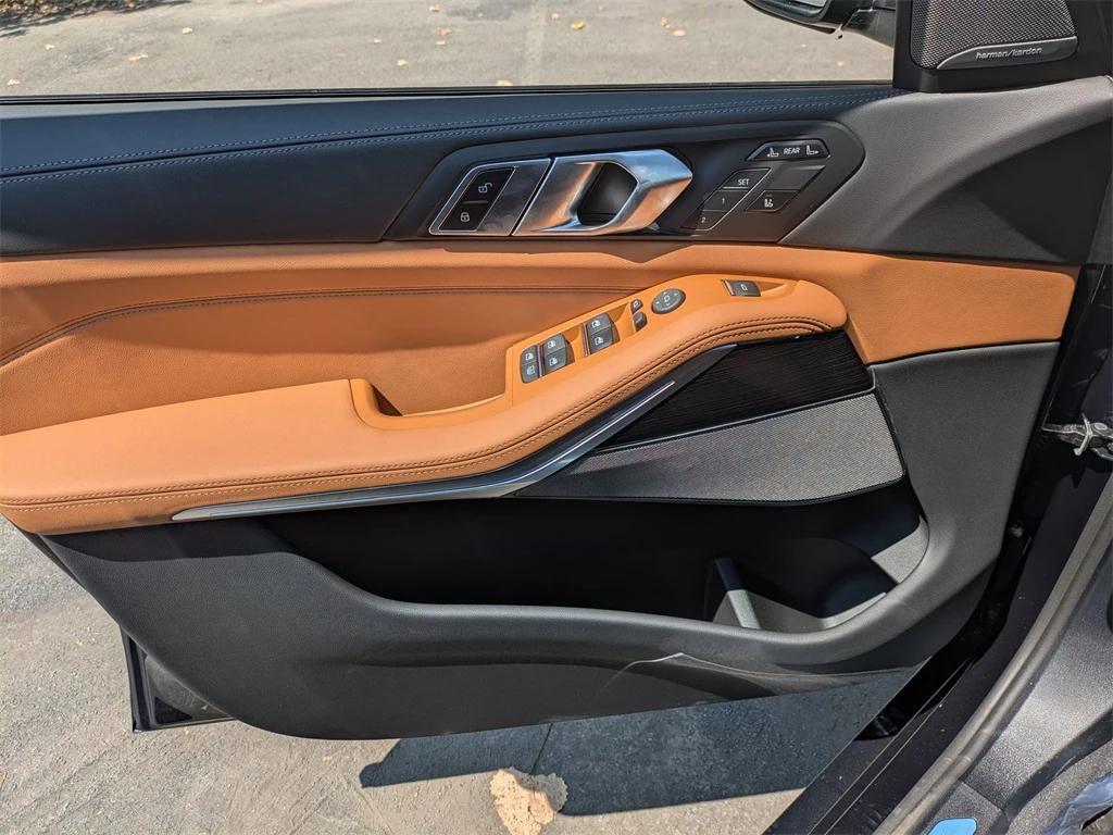 new 2026 BMW X7 car, priced at $98,215