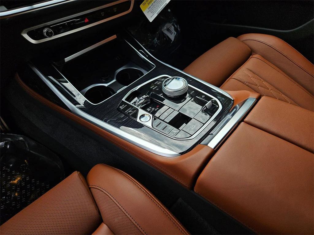 new 2026 BMW X7 car, priced at $125,565