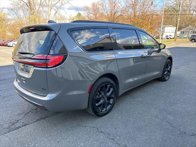 used 2021 Chrysler Pacifica car, priced at $30,000