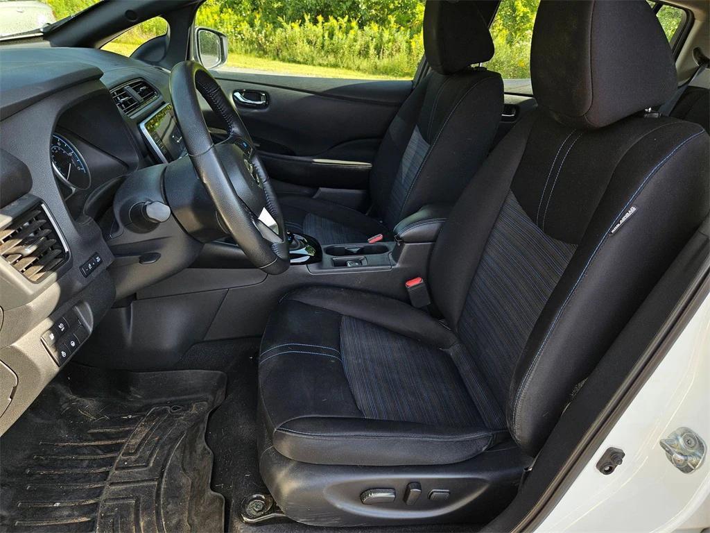used 2022 Nissan Leaf car