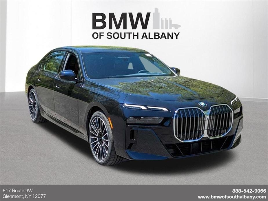 new 2024 BMW 760 car, priced at $138,075