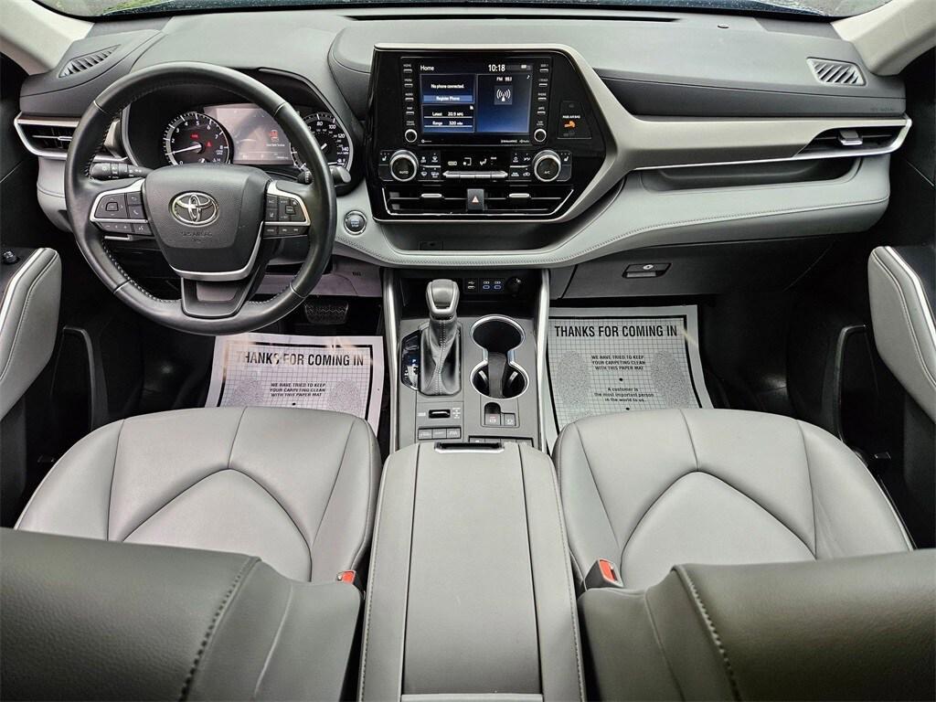 used 2022 Toyota Highlander car, priced at $29,580