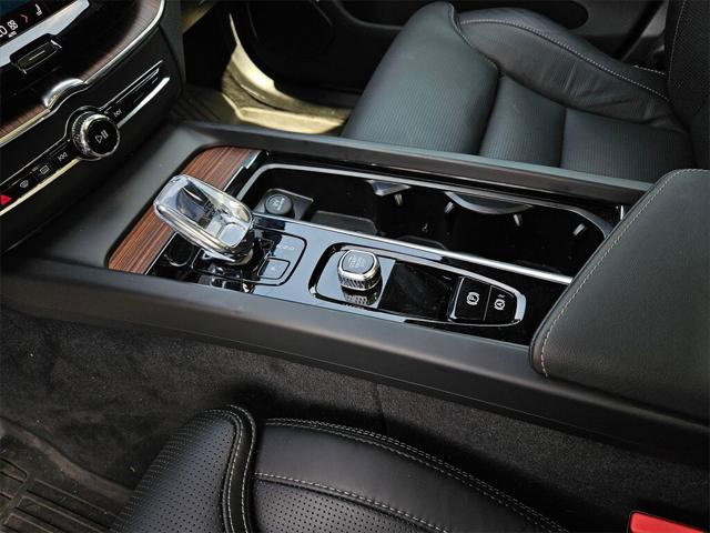 used 2024 Volvo XC60 car, priced at $45,075