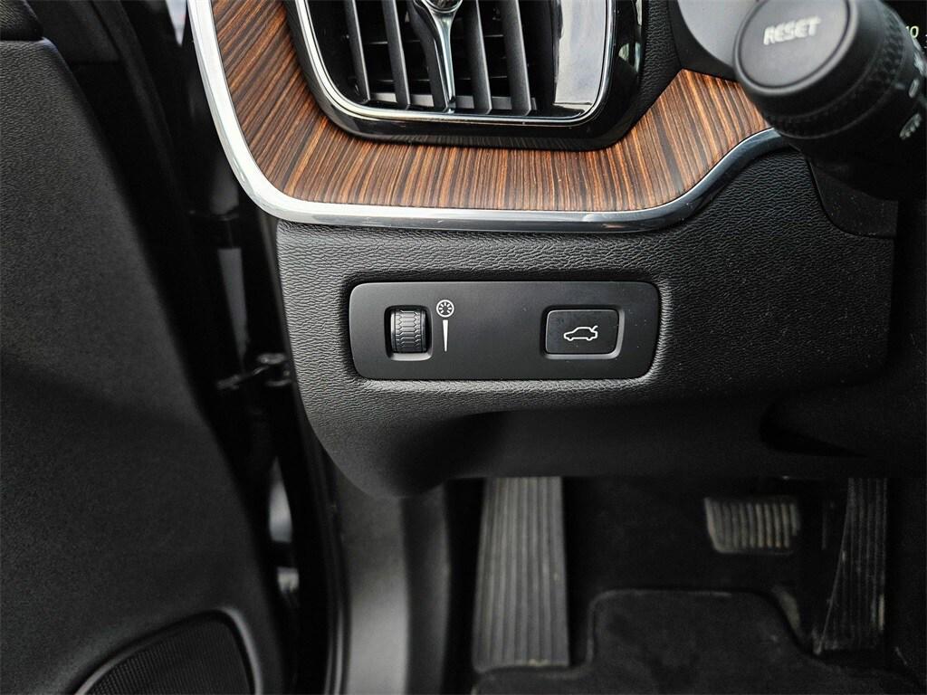 used 2019 Volvo XC60 car, priced at $19,688