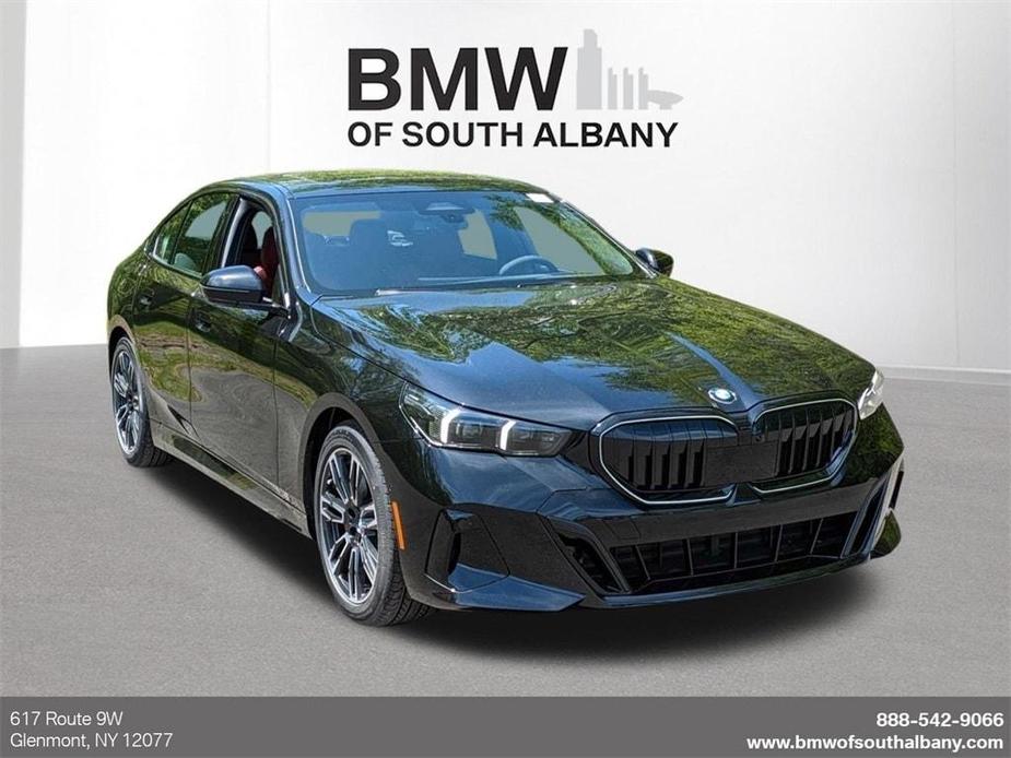 new 2024 BMW 540 car, priced at $73,875