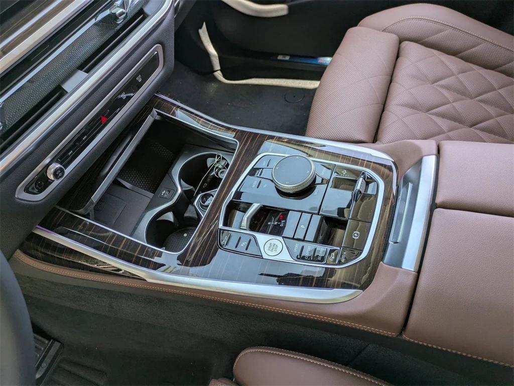 new 2026 BMW X7 car, priced at $91,465