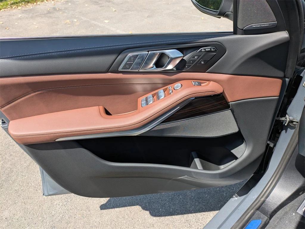 new 2026 BMW X7 car, priced at $91,465