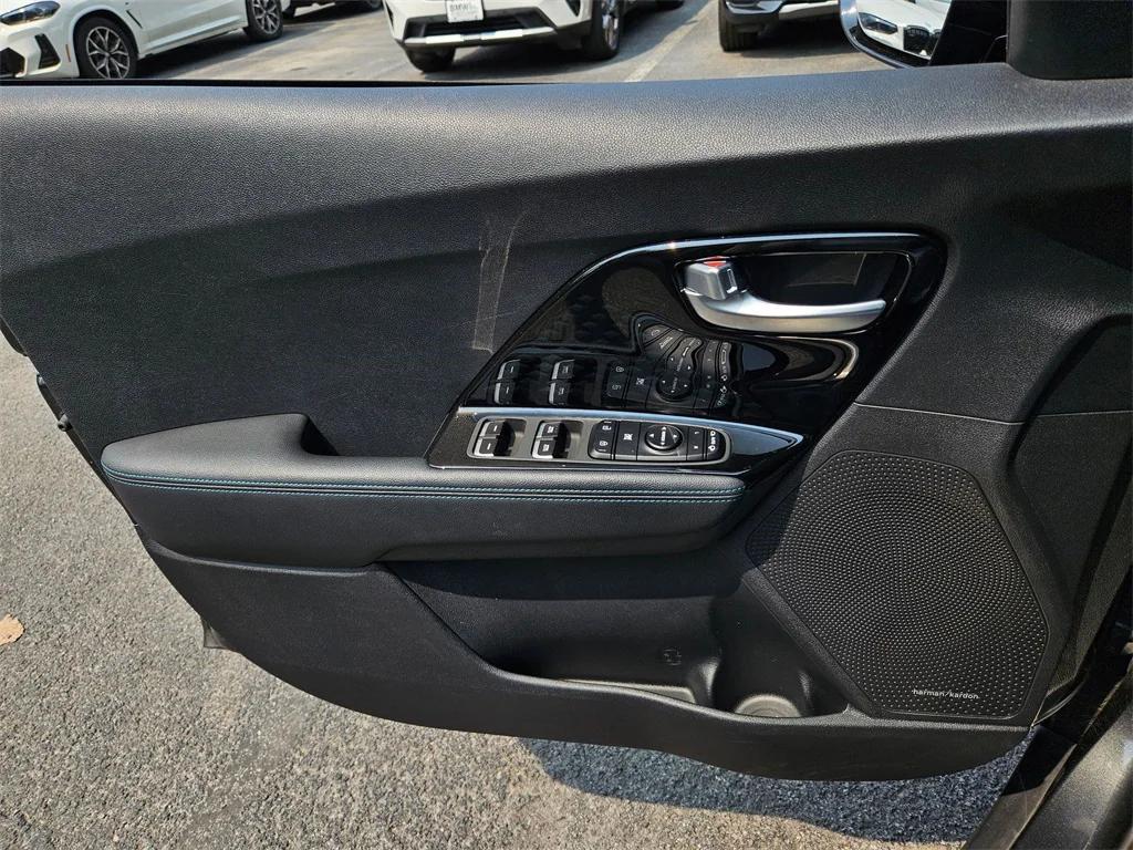 used 2022 Kia Niro EV car, priced at $20,430