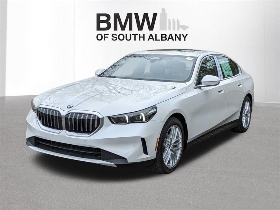 new 2024 BMW 540 car, priced at $71,095