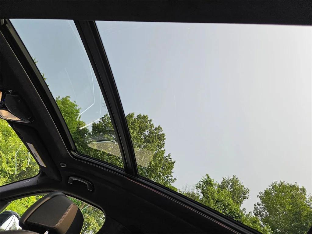 used 2025 BMW X7 car, priced at $79,000