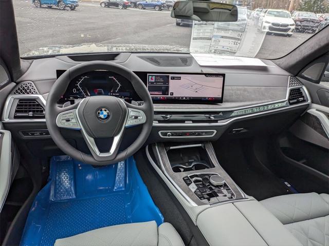 new 2025 BMW X7 car, priced at $94,500