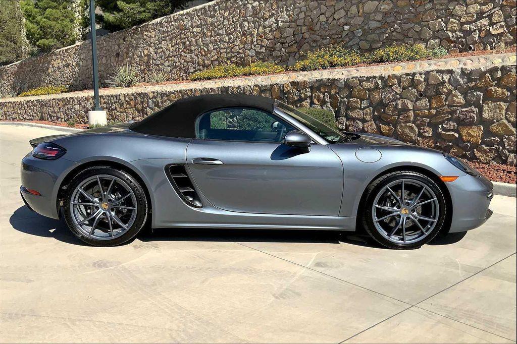 new 2025 Porsche 718 Boxster car, priced at $92,975