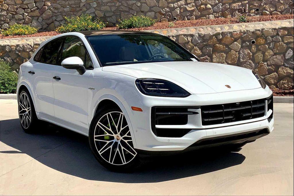 new 2025 Porsche Cayenne car, priced at $132,465