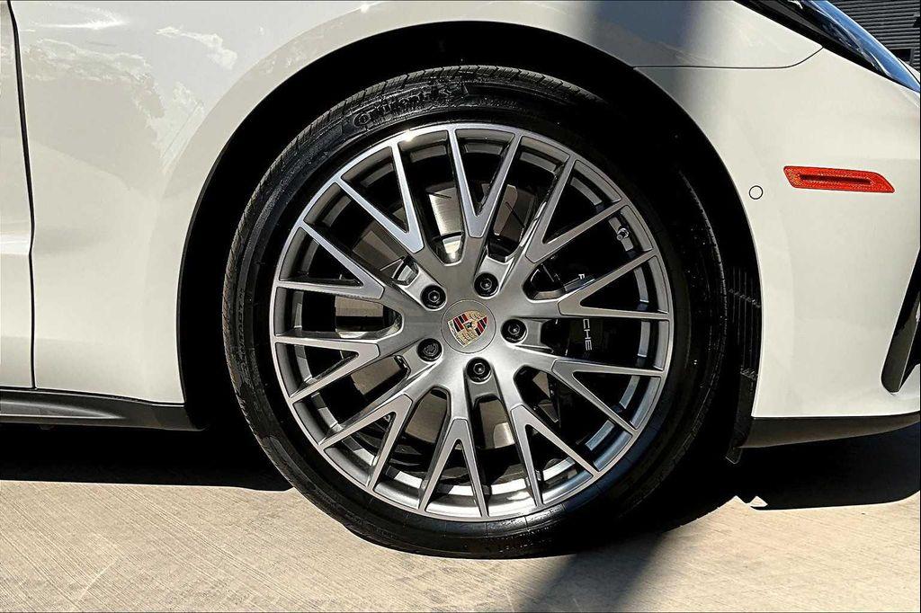 new 2026 Porsche Panamera car, priced at $166,520