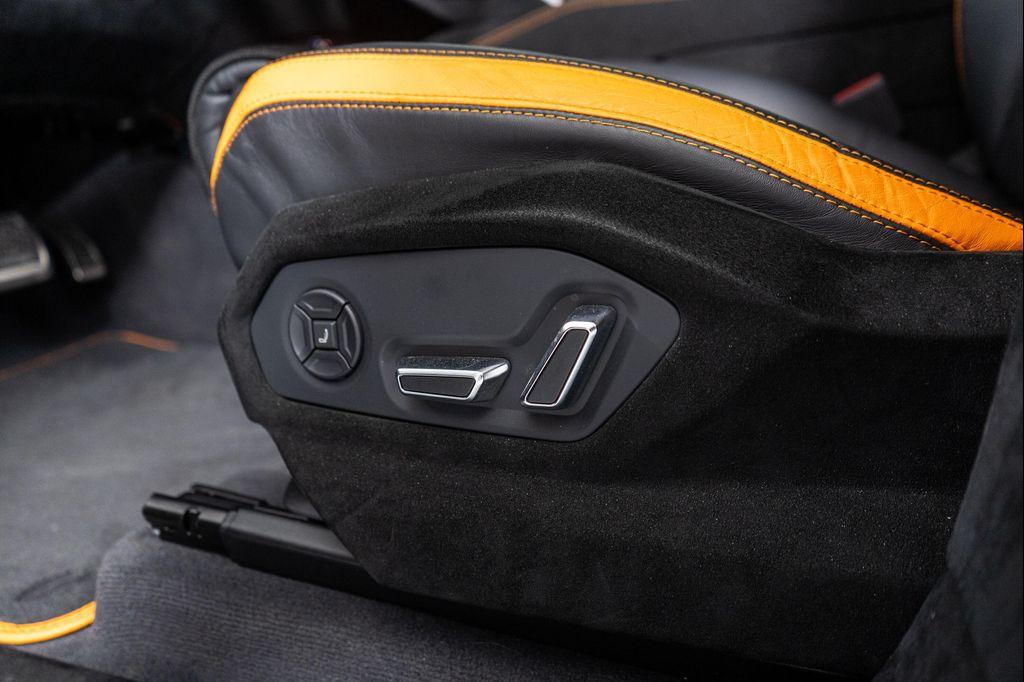 used 2023 Lamborghini Urus car, priced at $283,990
