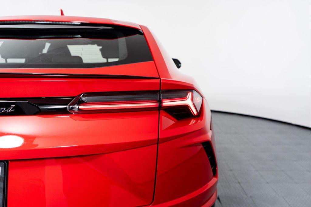 used 2021 Lamborghini Urus car, priced at $203,990