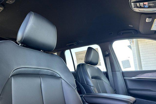 new 2025 Jeep Grand Cherokee car, priced at $40,970