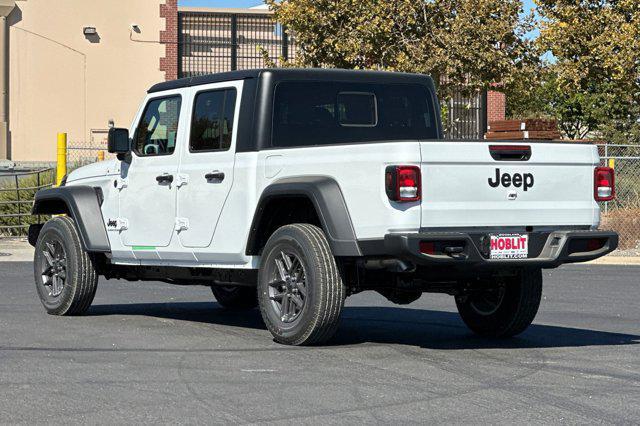 new 2025 Jeep Gladiator car, priced at $43,195
