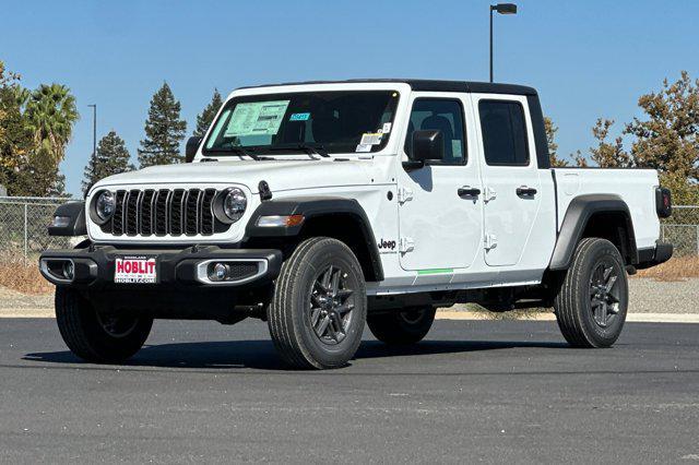 new 2025 Jeep Gladiator car, priced at $43,195