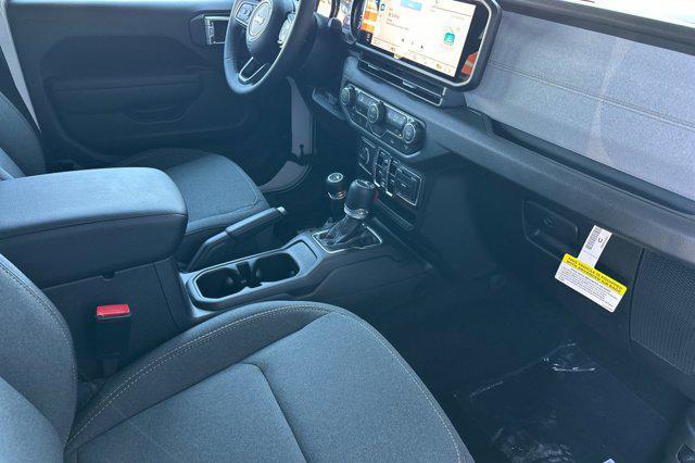 new 2025 Jeep Gladiator car, priced at $43,195