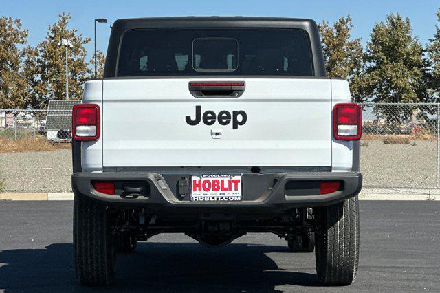 new 2025 Jeep Gladiator car, priced at $43,195