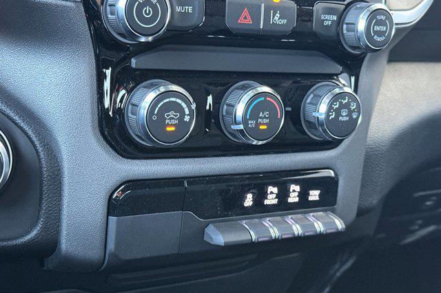 new 2025 Ram 1500 car, priced at $41,620