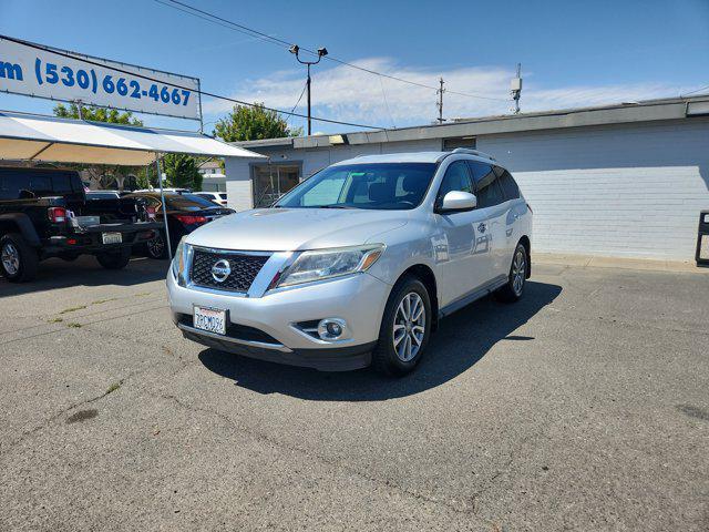 used 2016 Nissan Pathfinder car, priced at $10,682