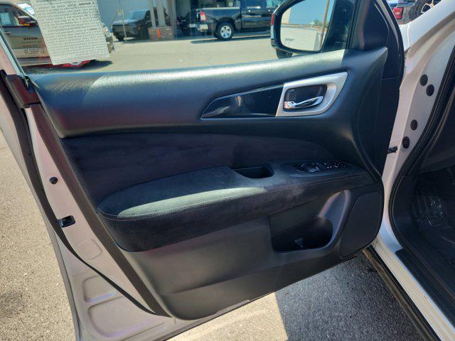used 2016 Nissan Pathfinder car, priced at $10,682