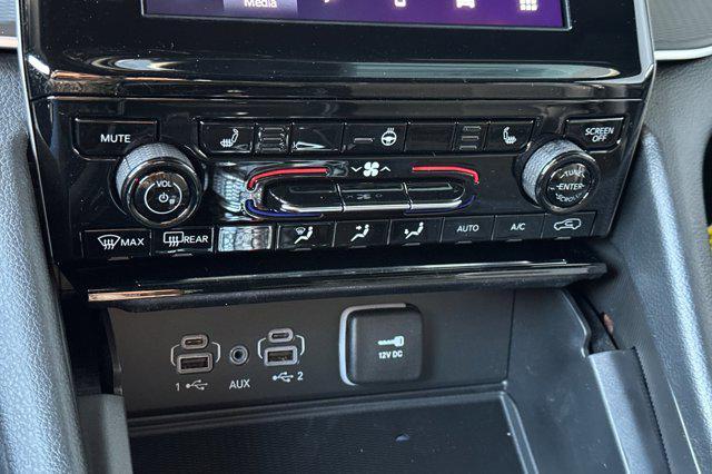 new 2025 Jeep Grand Cherokee car, priced at $41,675