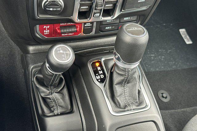 new 2025 Jeep Gladiator car, priced at $46,795