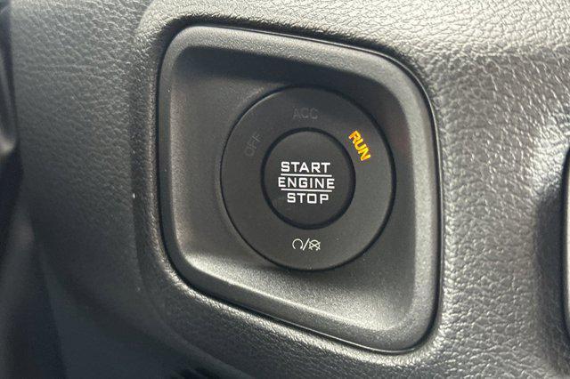 new 2025 Jeep Gladiator car, priced at $46,795