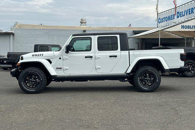 new 2025 Jeep Gladiator car, priced at $46,795