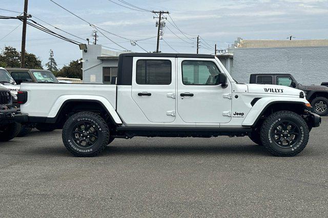 new 2025 Jeep Gladiator car, priced at $46,795